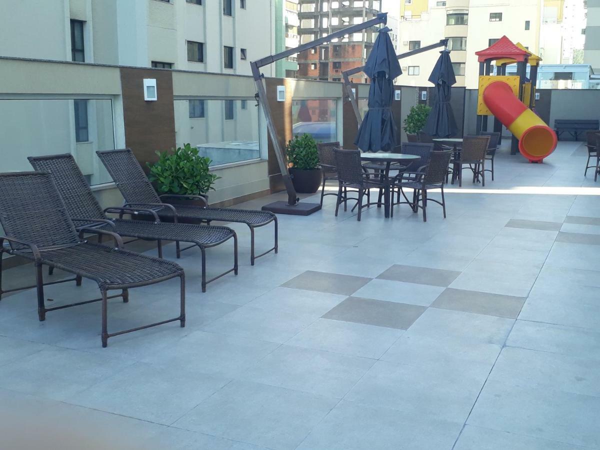 Apartamento Camburiu 2004 Balneário Camboriú